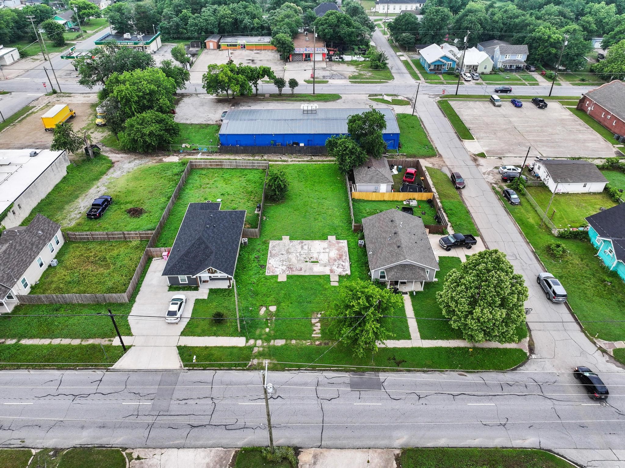 806 E Houston Street Sherman TX 75090