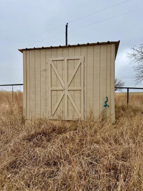 702 County Road 3597 Boyd TX 76023