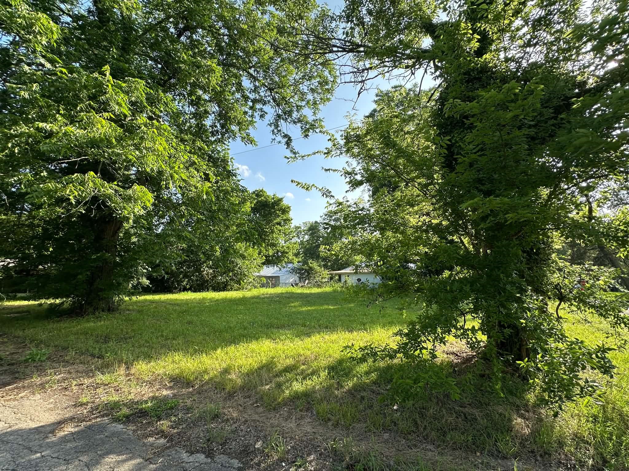 300 W Jackson Street Clarksville TX 75426