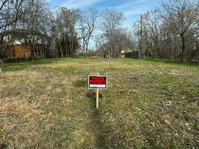 1625 E Leuda Street Fort Worth TX 76104