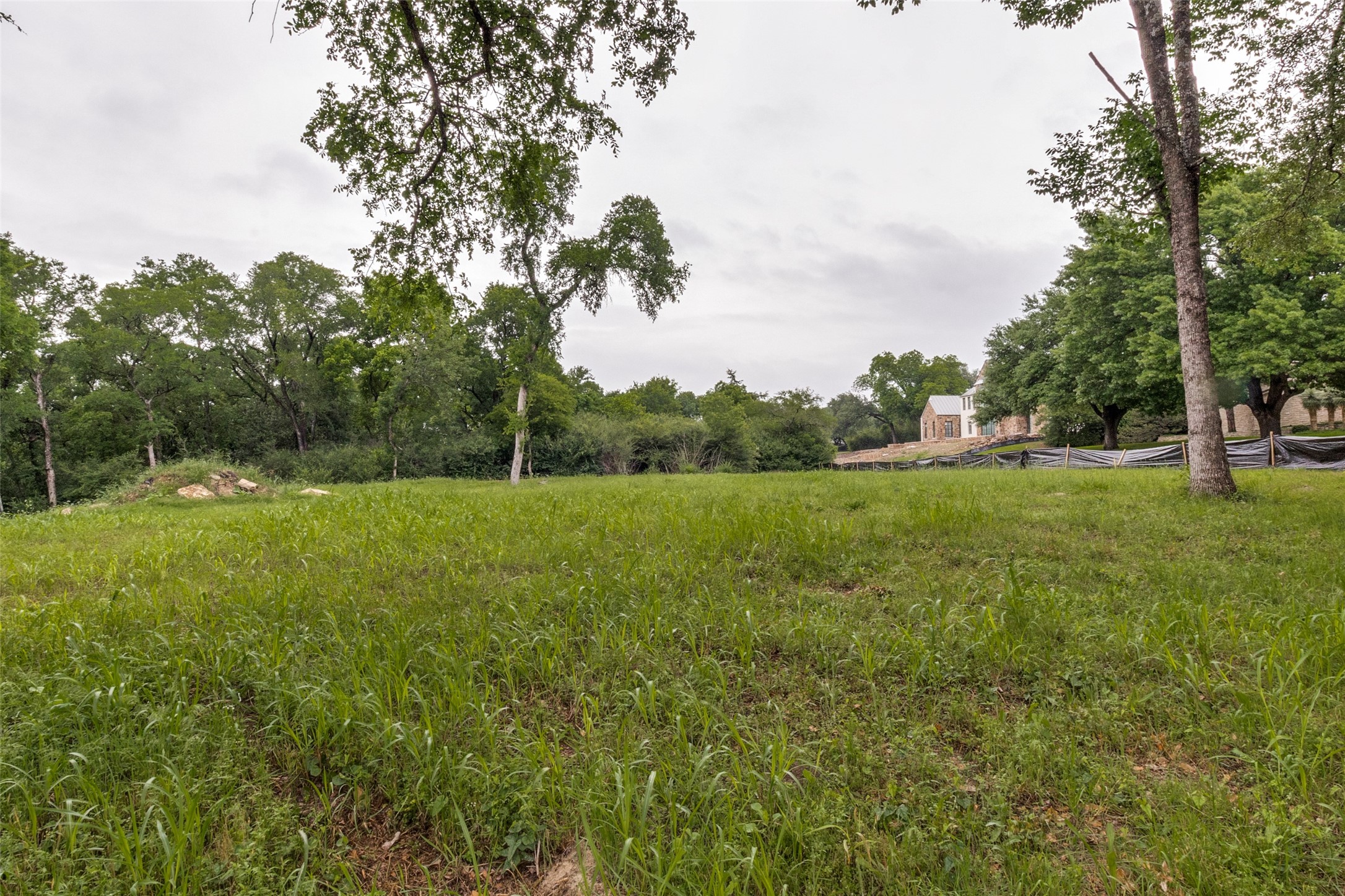 10011 Surrey Oaks Drive Dallas TX 75229