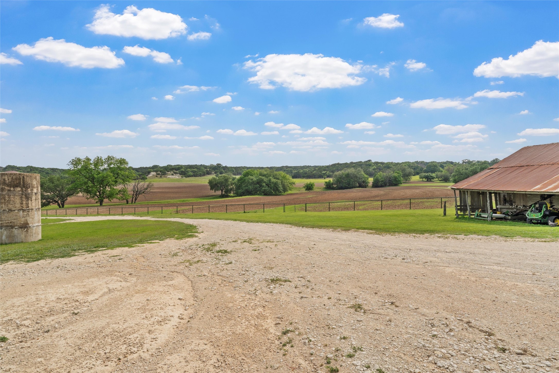 614 County Road 4165 Cranfills Gap TX 76637