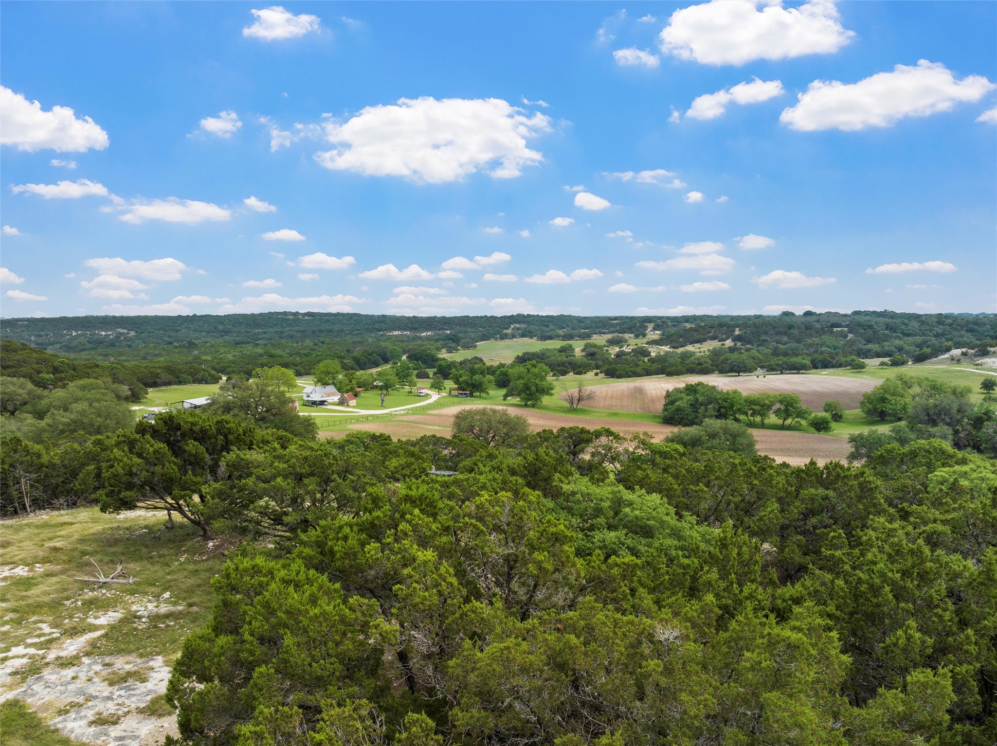 614 County Road 4165 Cranfills Gap TX 76637