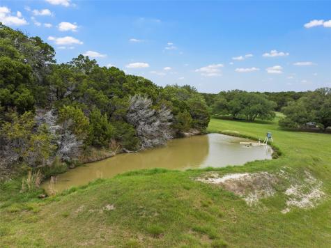 614 County Road 4165 Cranfills Gap TX 76637