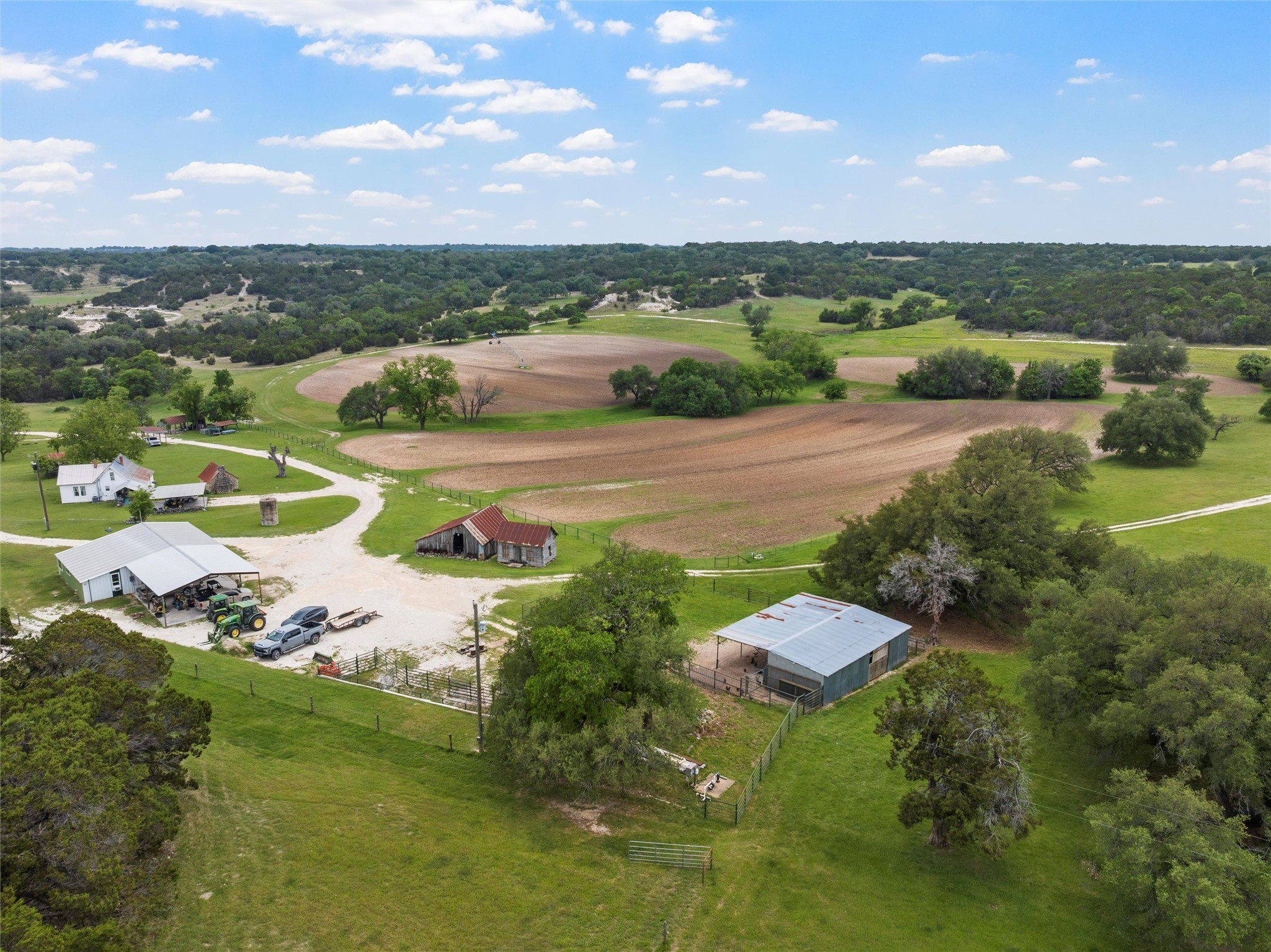614 County Road 4165 Cranfills Gap TX 76637