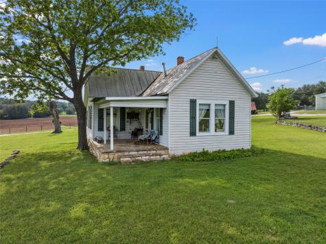 614 County Road 4165 Cranfills Gap TX 76637