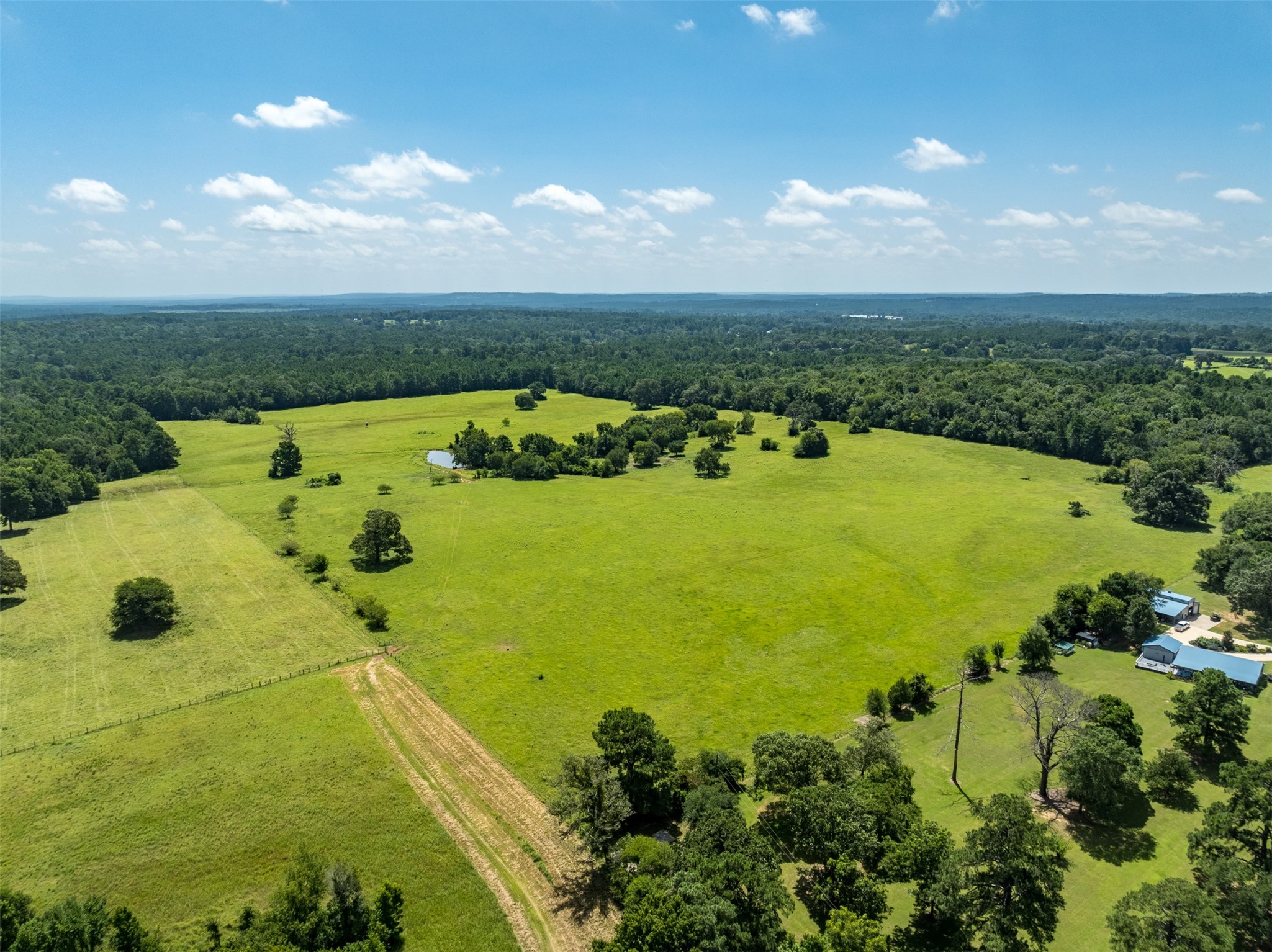 1044 Acr 379 Palestine TX 75801