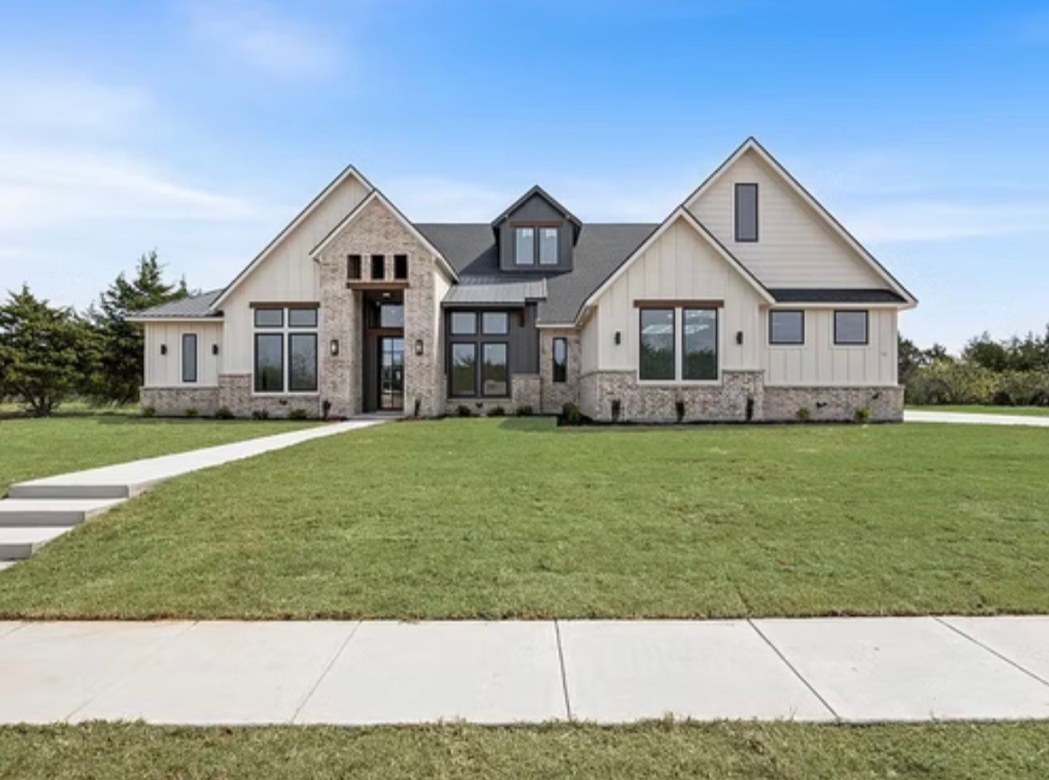 1090 Eagle Pass Royse City TX 75189