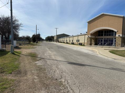 605 W Church Street San Saba TX 76877