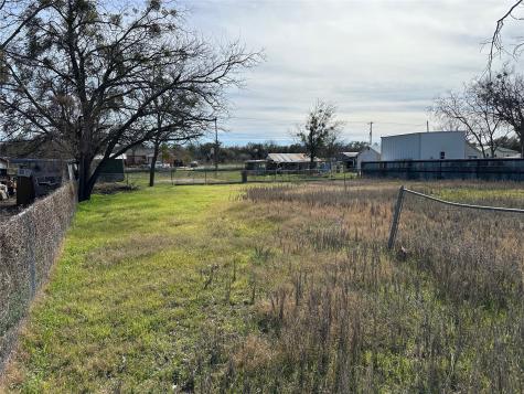 605 W Church Street San Saba TX 76877