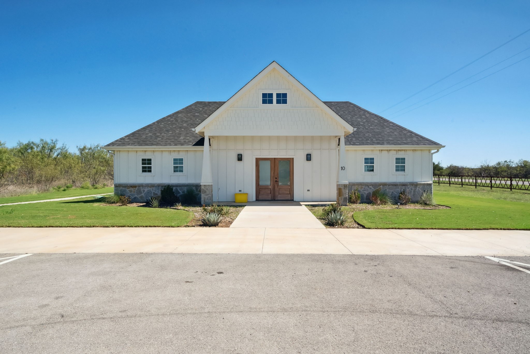 1106 Green Elm Graford TX 76449