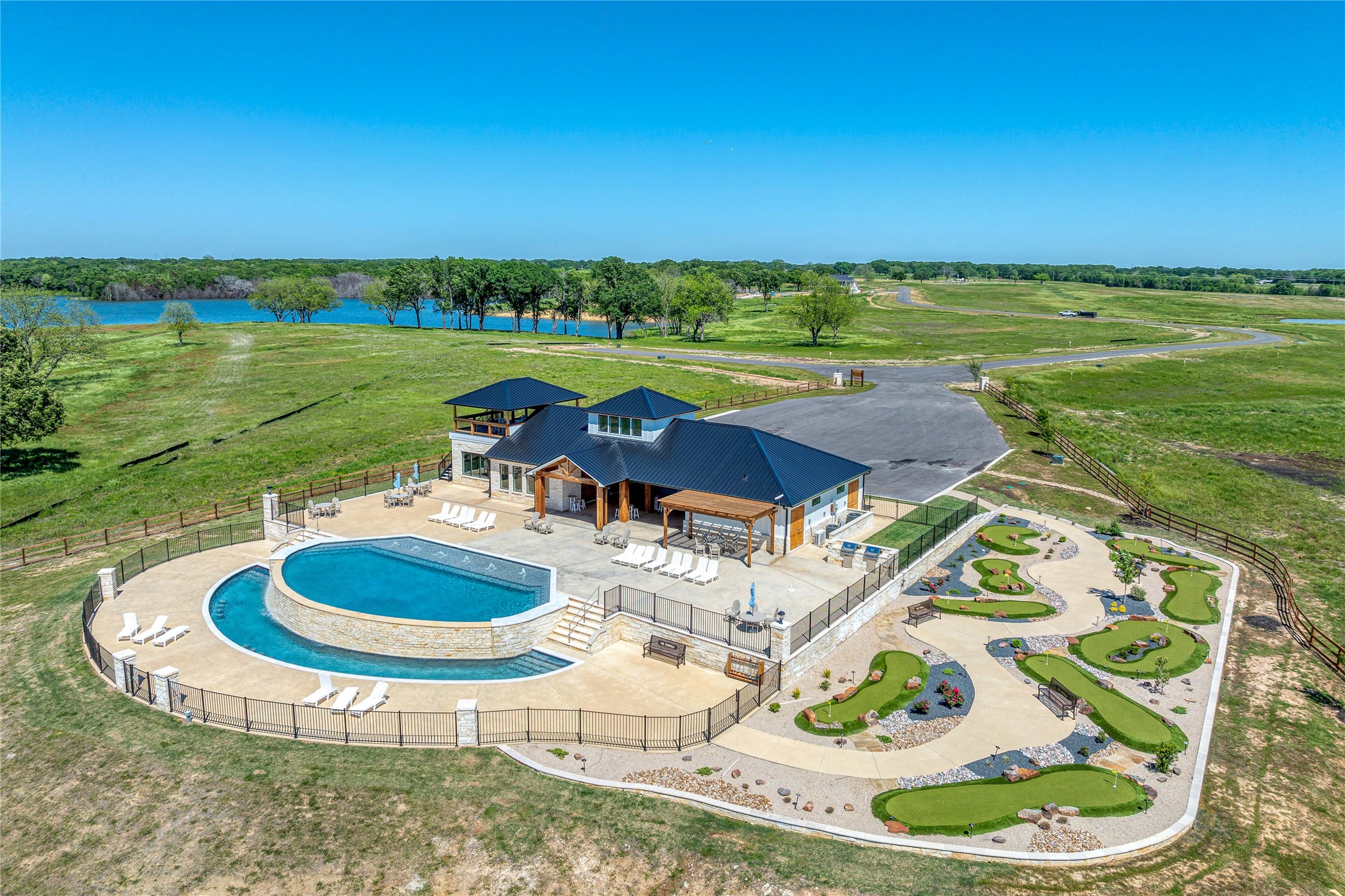 470 Peninsula Drive Honey Grove TX 75446