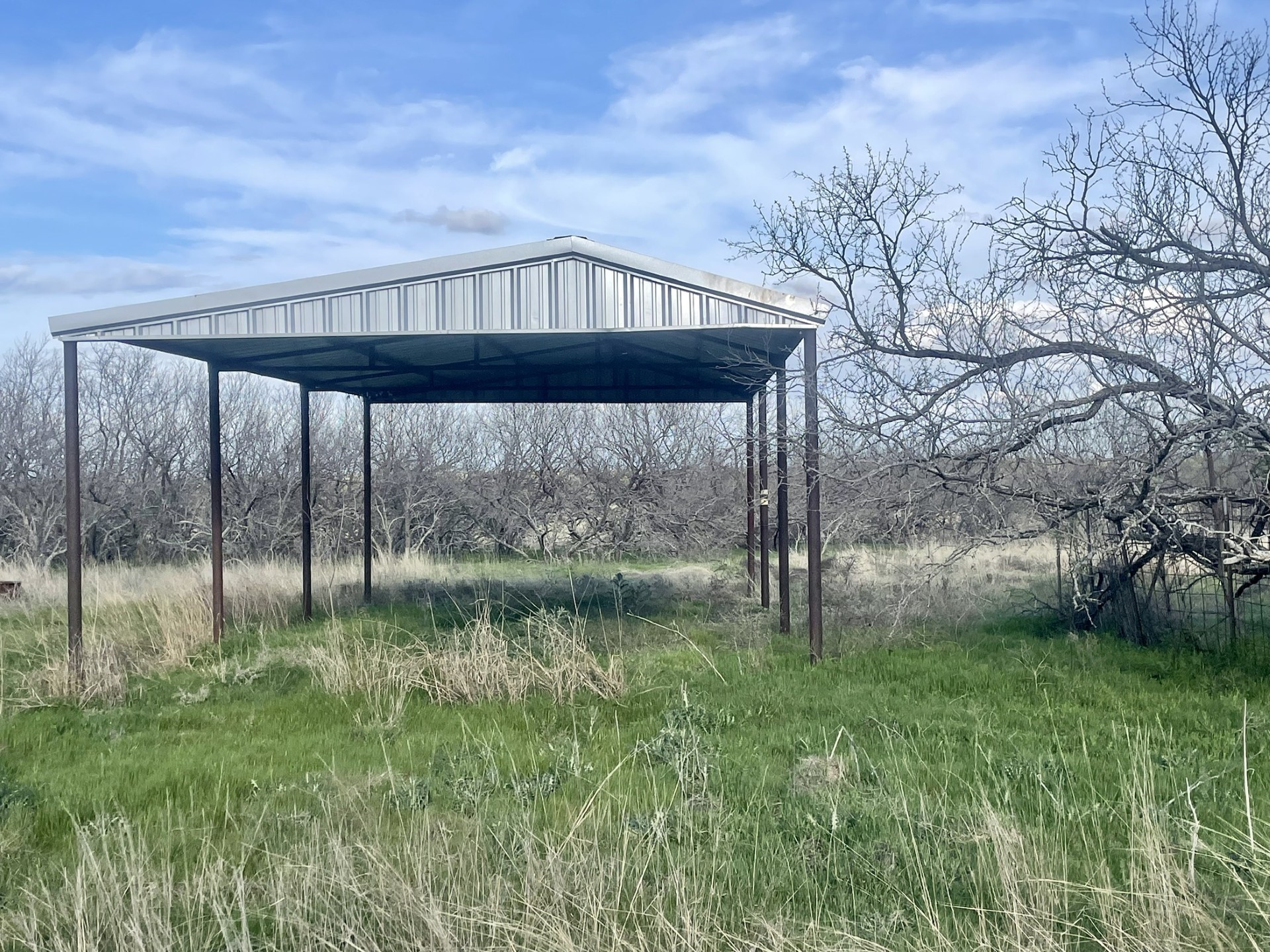 1594 County Road 1886 Sunset TX 76270