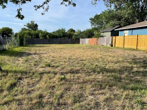 2021 Pueblo Street Dallas TX 75212