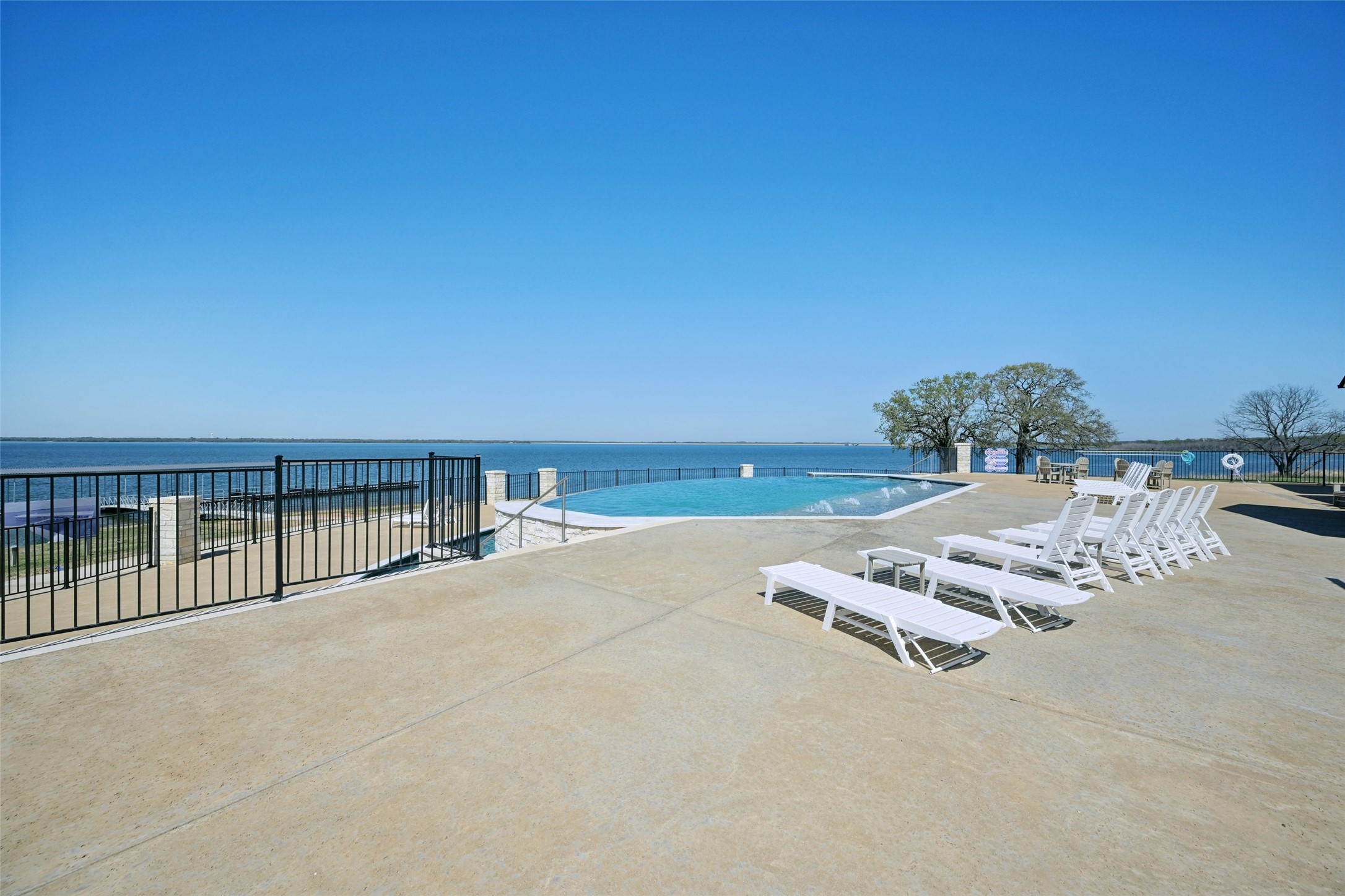 500 Shores Drive Honey Grove TX 75446