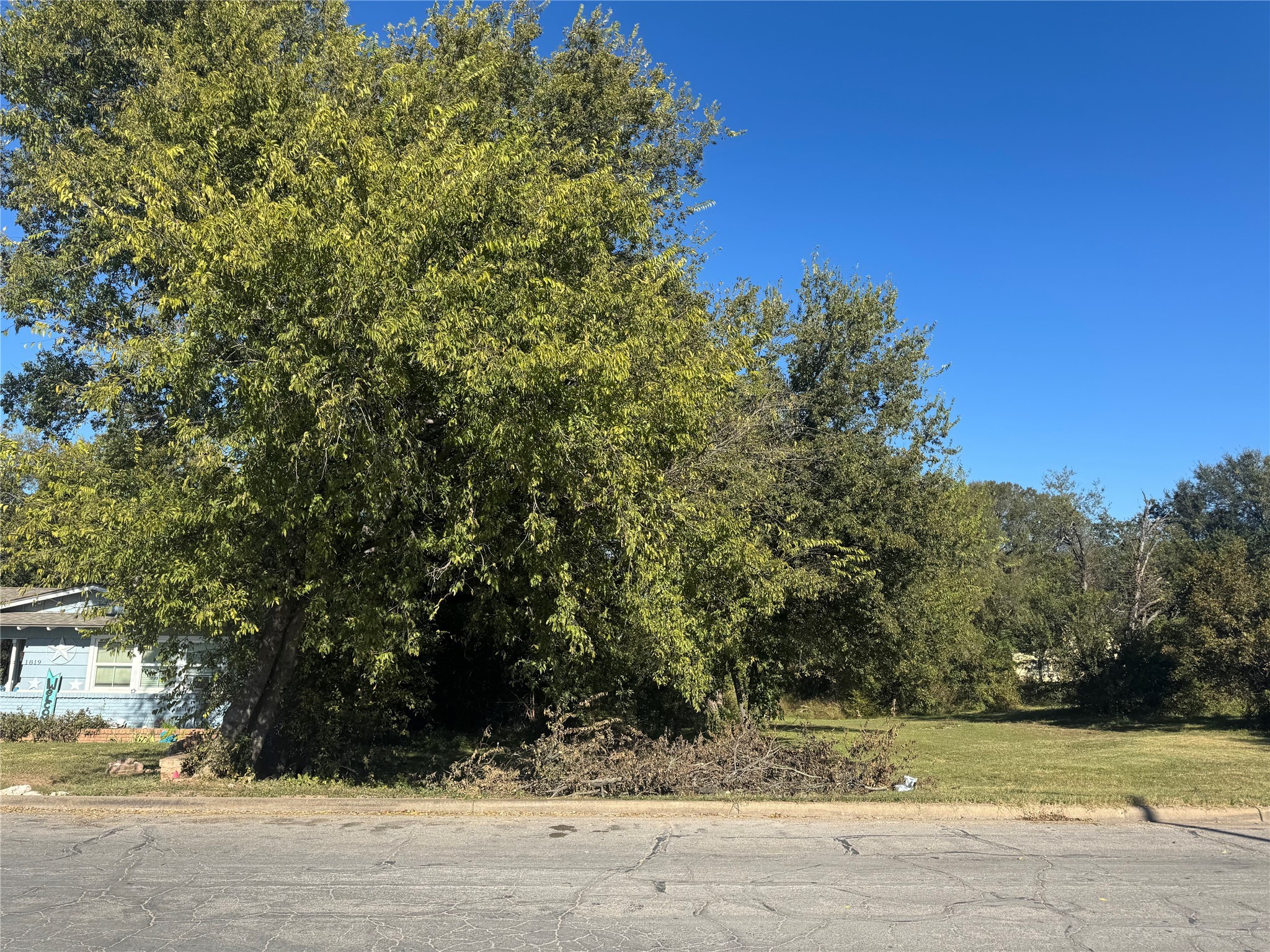 1811 Meridian Avenue Waco TX 76708