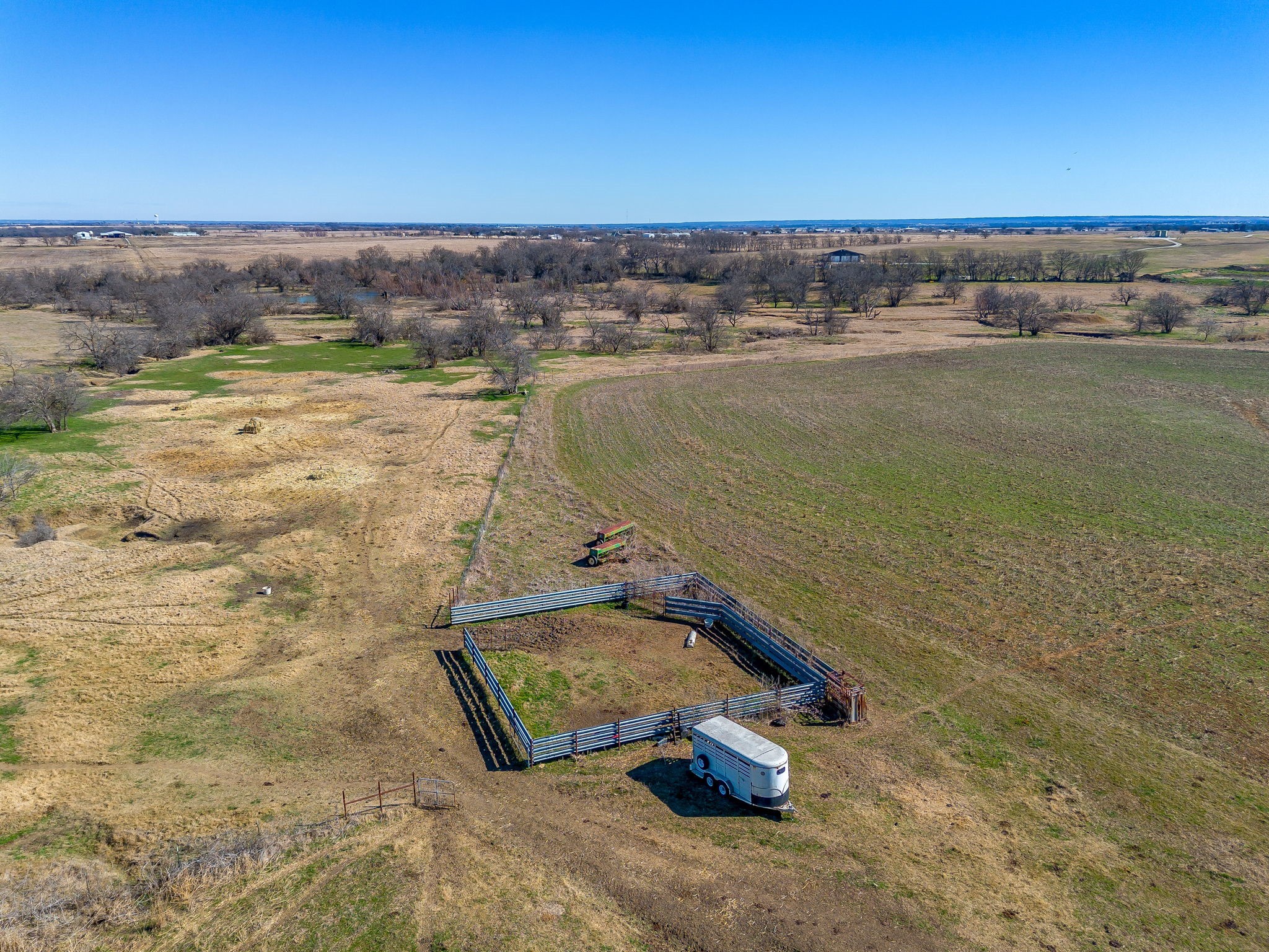 10517 County Road 418 Grandview TX 76050