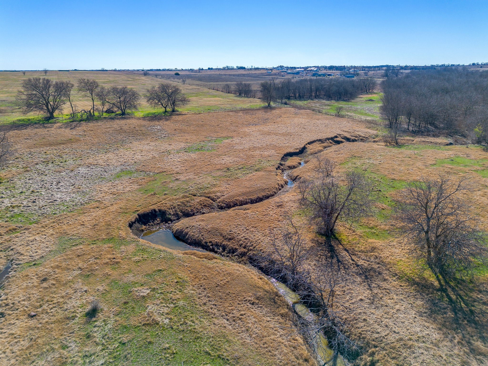 10517 County Road 418 Grandview TX 76050