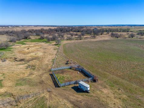 10517 County Road 418 Grandview TX 76050