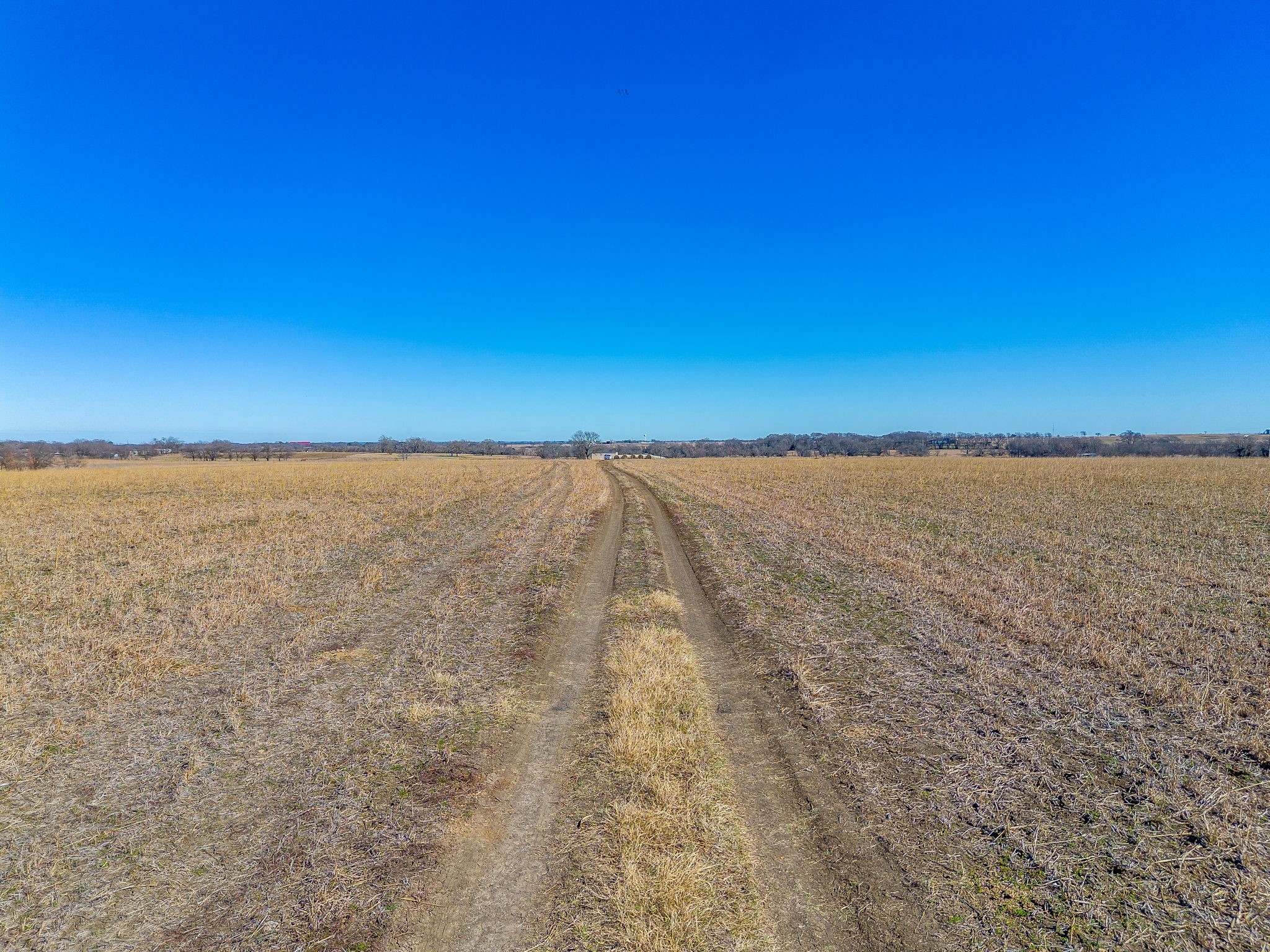 10517 County Road 418 Grandview TX 76050