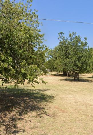 709 N Grand Avenue Olney TX 76374