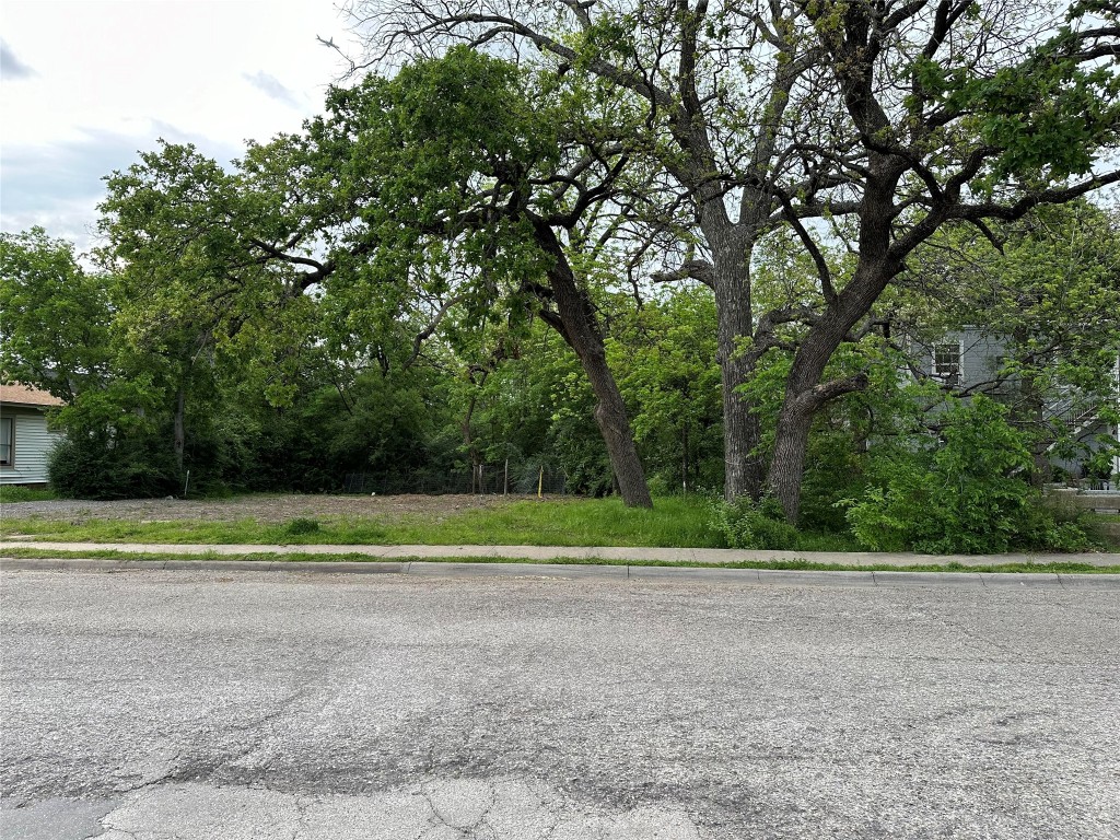 215 Bernard Street Denton TX 76201