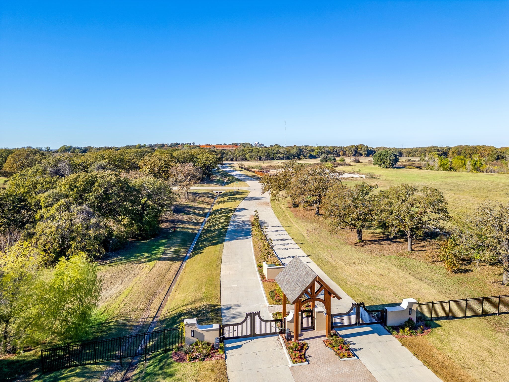 1201 Nottaway Court Burleson TX 76028