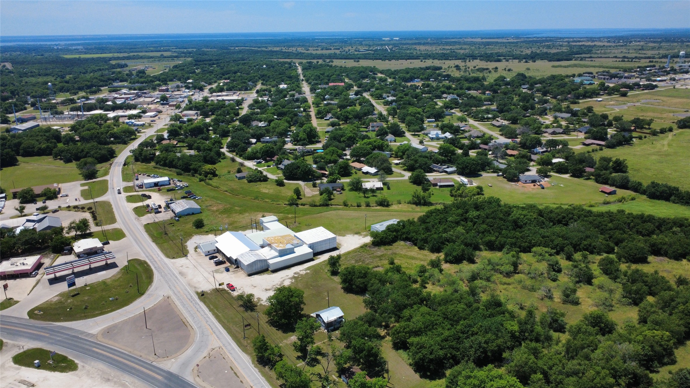 619 & 621 E Jefferson Avenue Whitney TX 76692