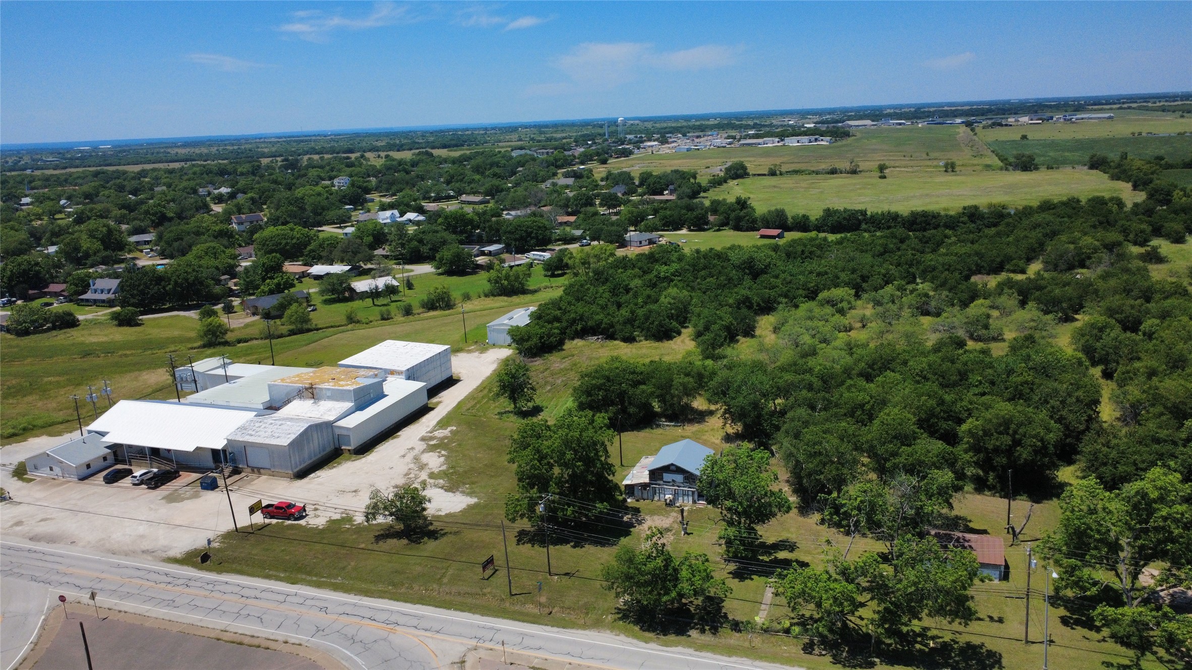 619 & 621 E Jefferson Avenue Whitney TX 76692
