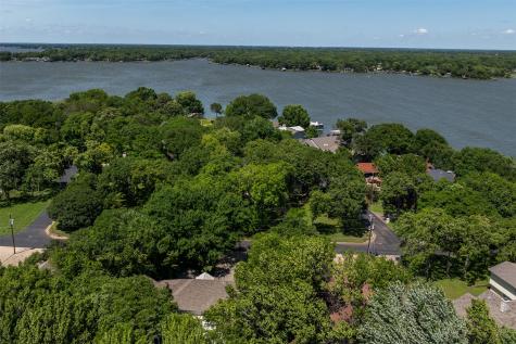 697 Enchanted Isles Drive Mabank TX 75156