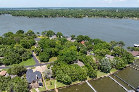 697 Enchanted Isles Drive Mabank TX 75156