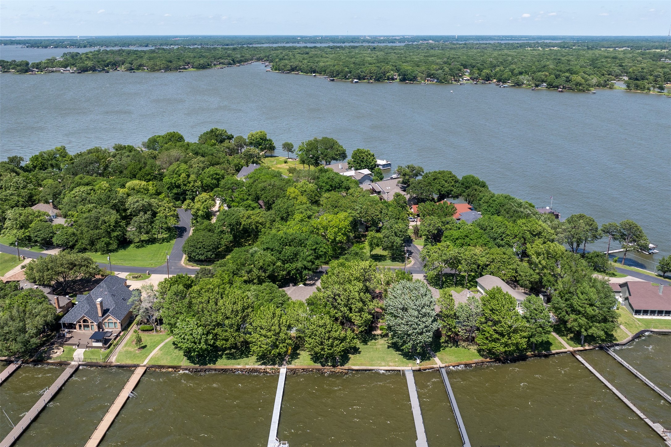 697 Enchanted Isles Drive Mabank TX 75156