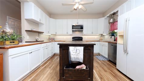 21481 SW County Road 4040 Dawson TX 76639