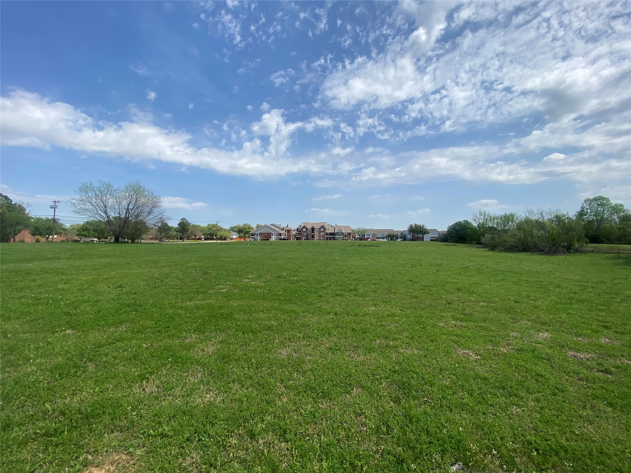 3708 Harwood Road Bedford TX 76021