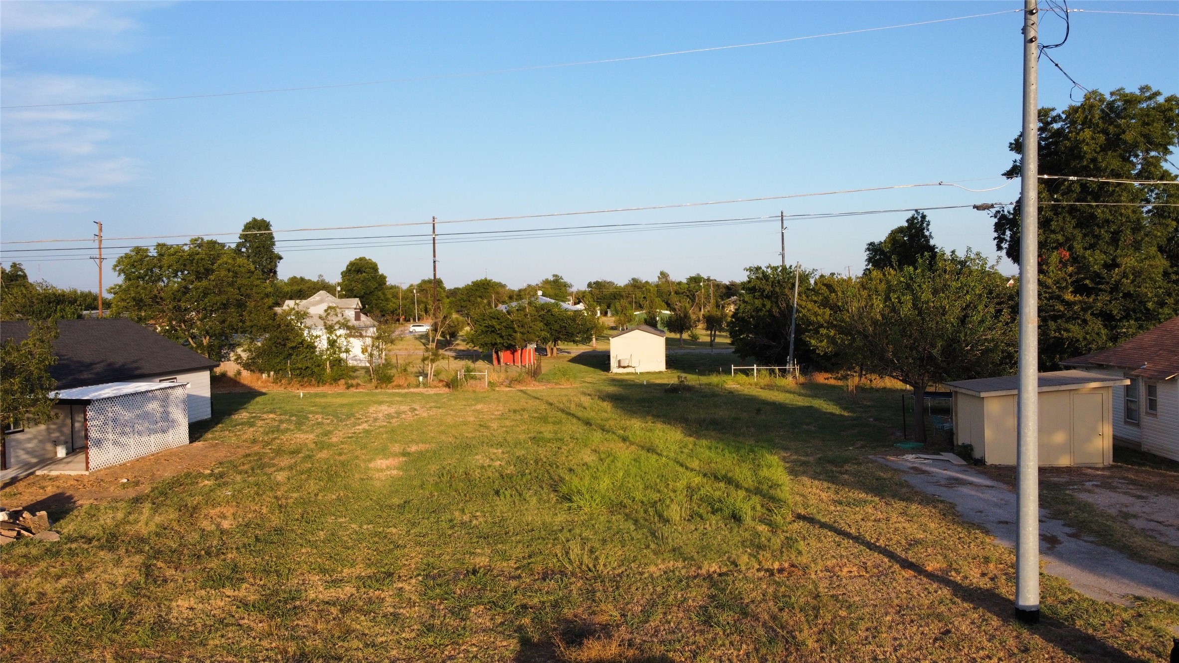 305 Ussery Street Bowie TX 76230