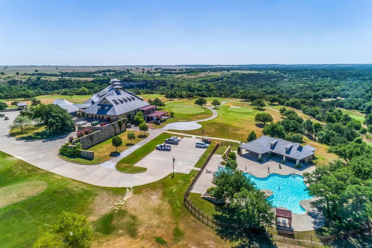 6140 Montrose Street Cleburne TX 76033