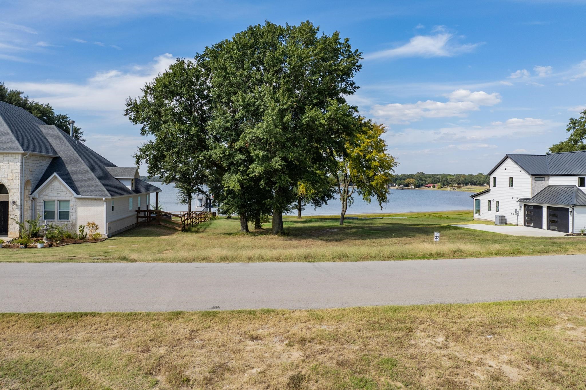 32 Shoreline Drive Mabank TX 75143