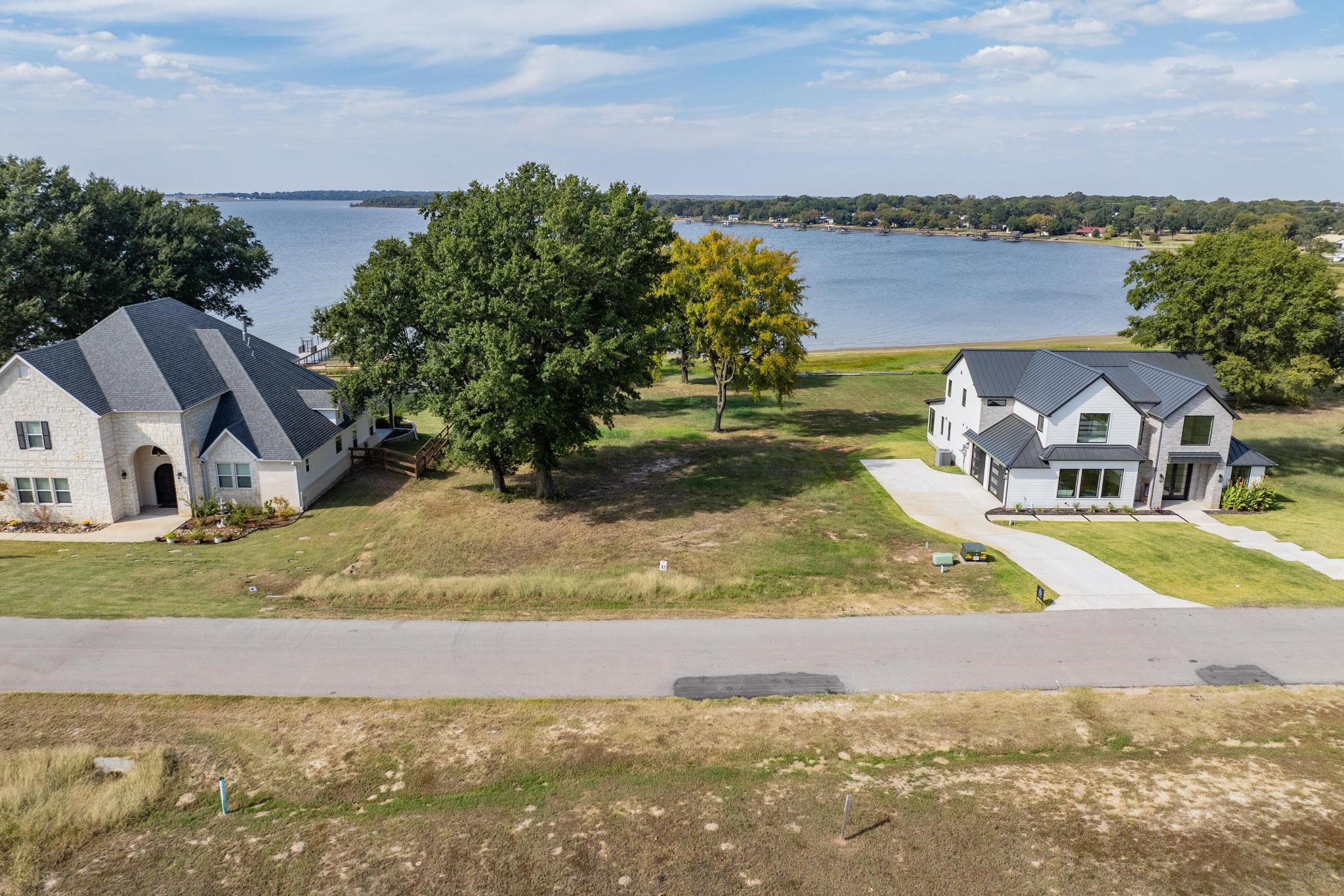32 Shoreline Drive Mabank TX 75143