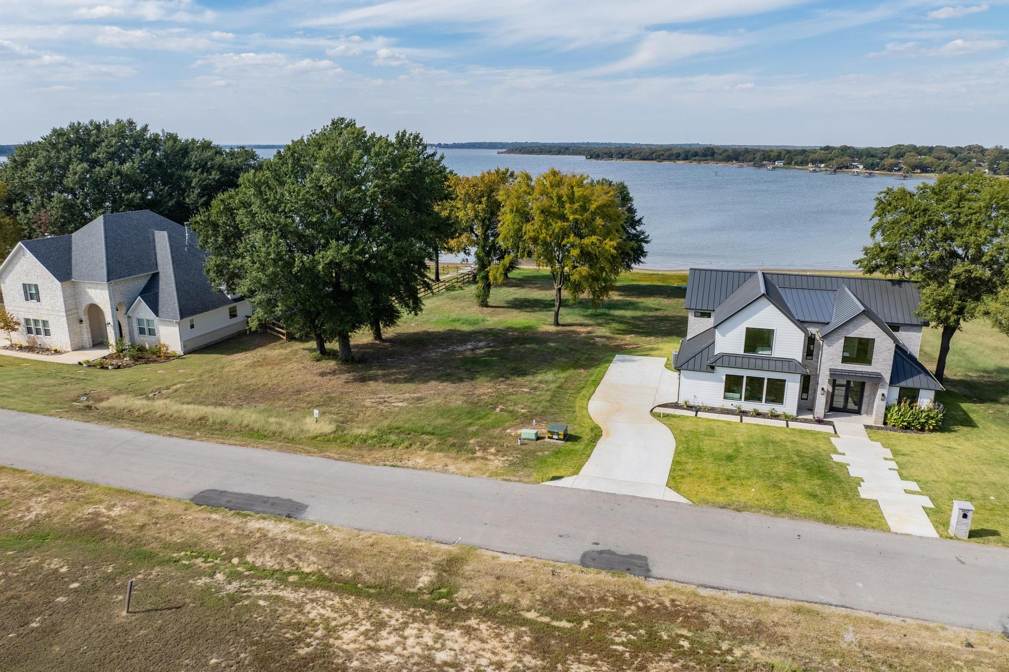 32 Shoreline Drive Mabank TX 75143