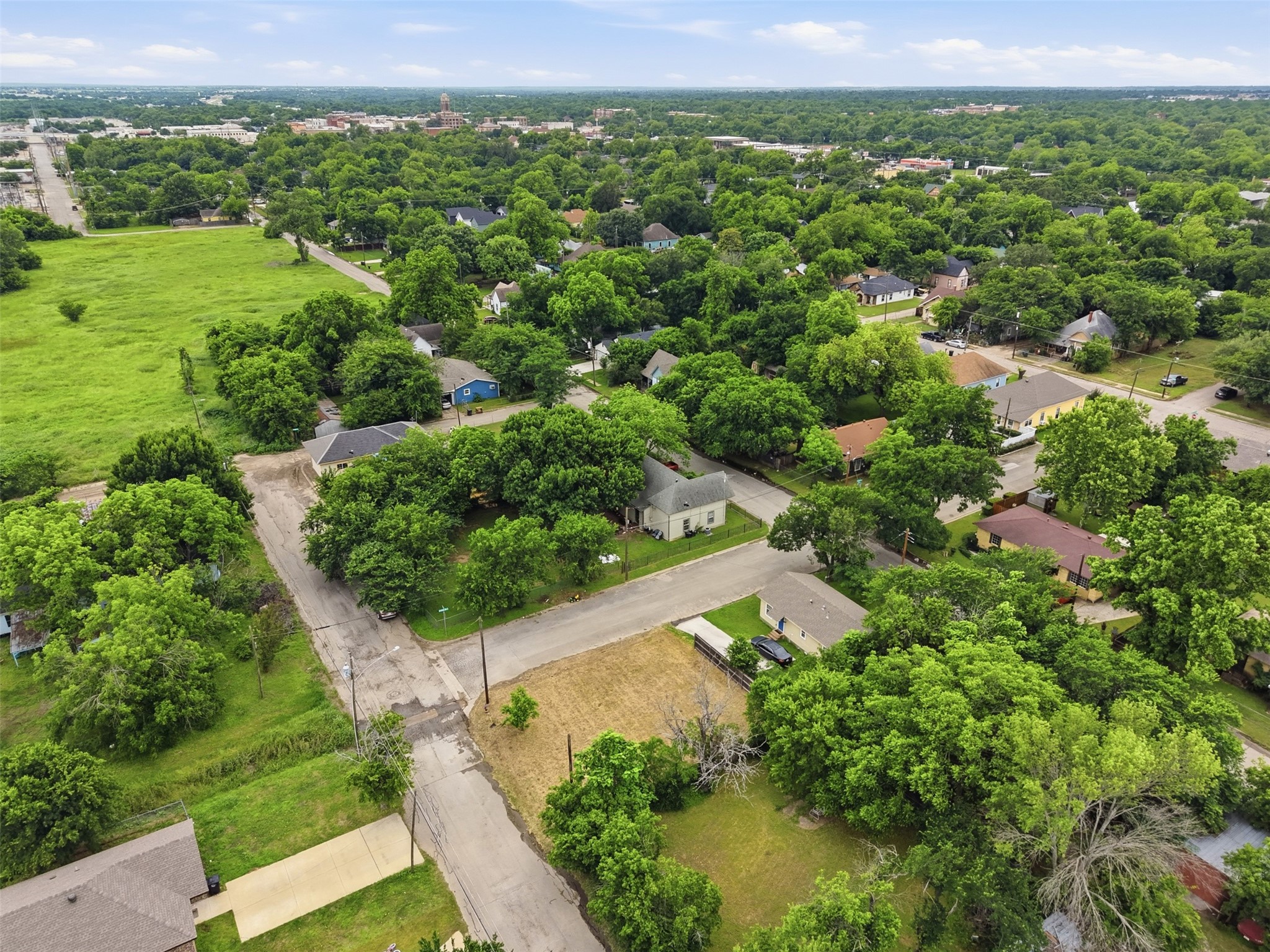 719 N Border Street Cleburne TX 76031