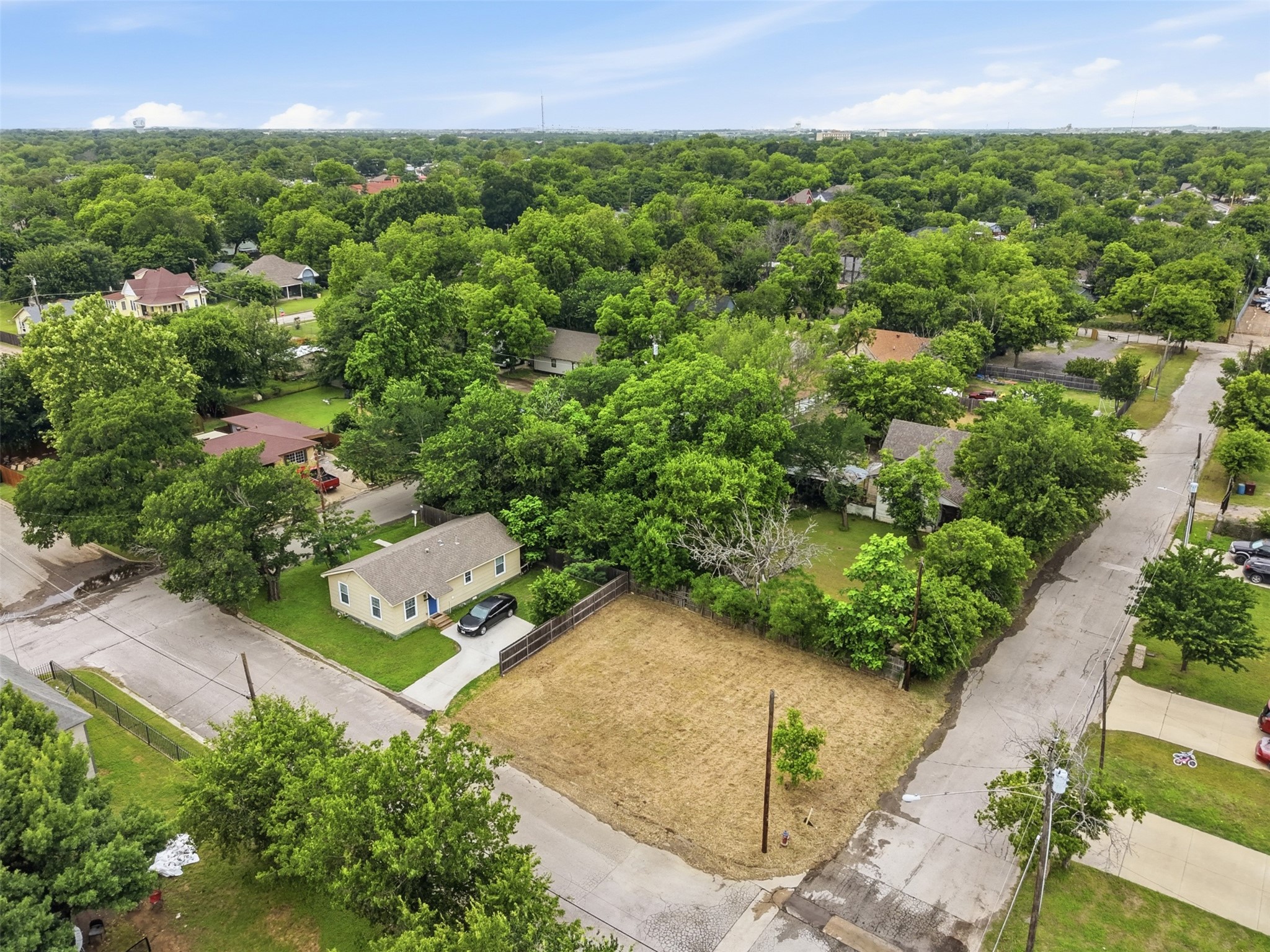 719 N Border Street Cleburne TX 76031