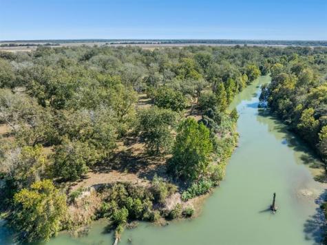 5201 Us Highway 90a W Gonzales TX 78629