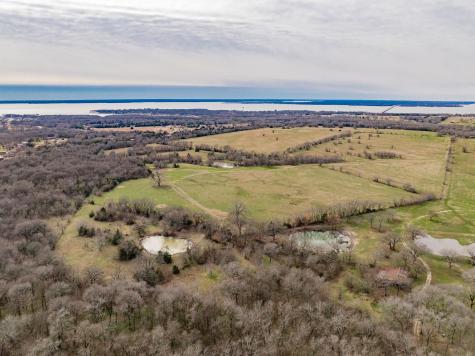 352 Rs County Road 1605 Point TX 75472
