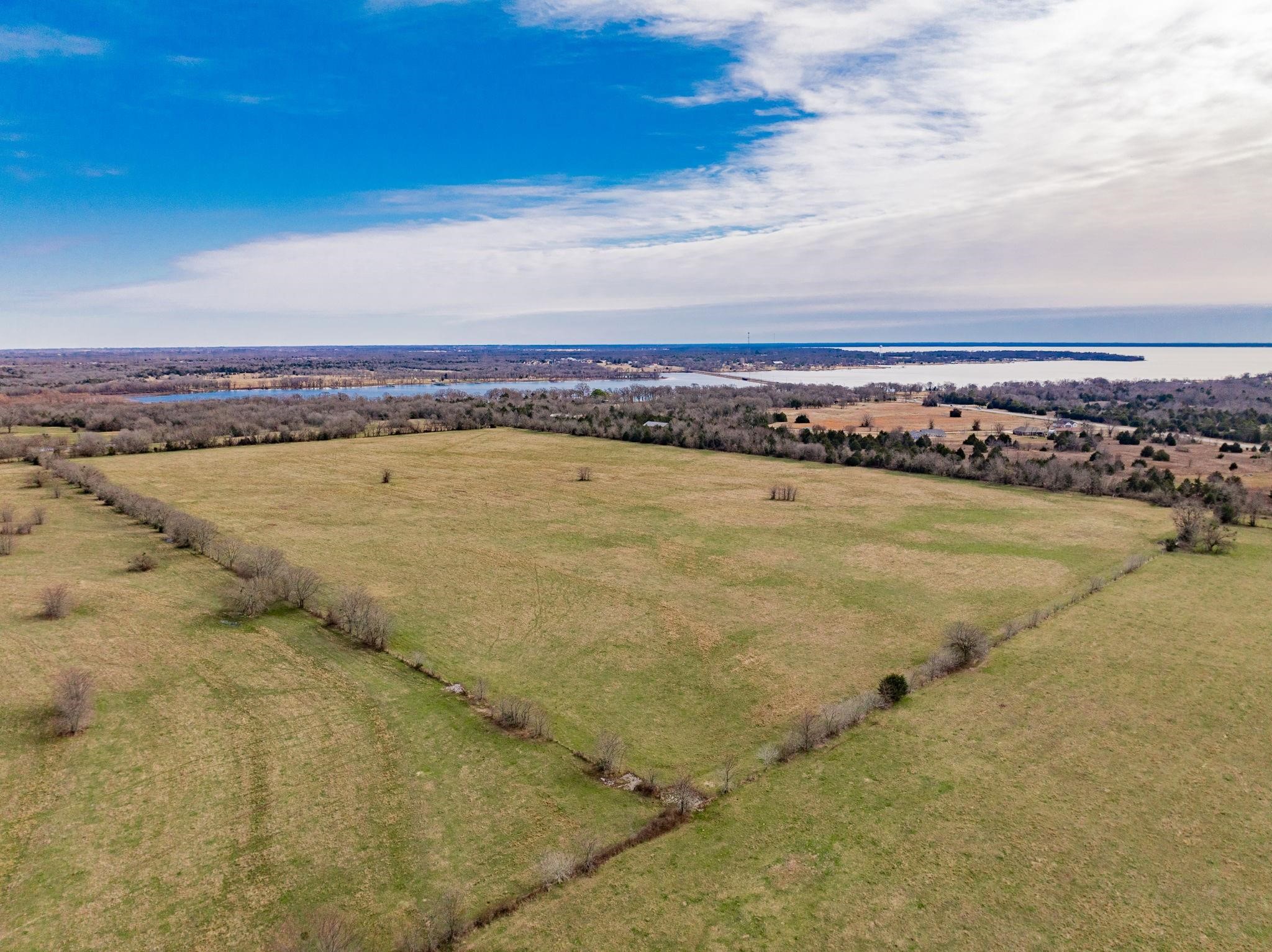 352 Rs County Road 1605 Point TX 75472