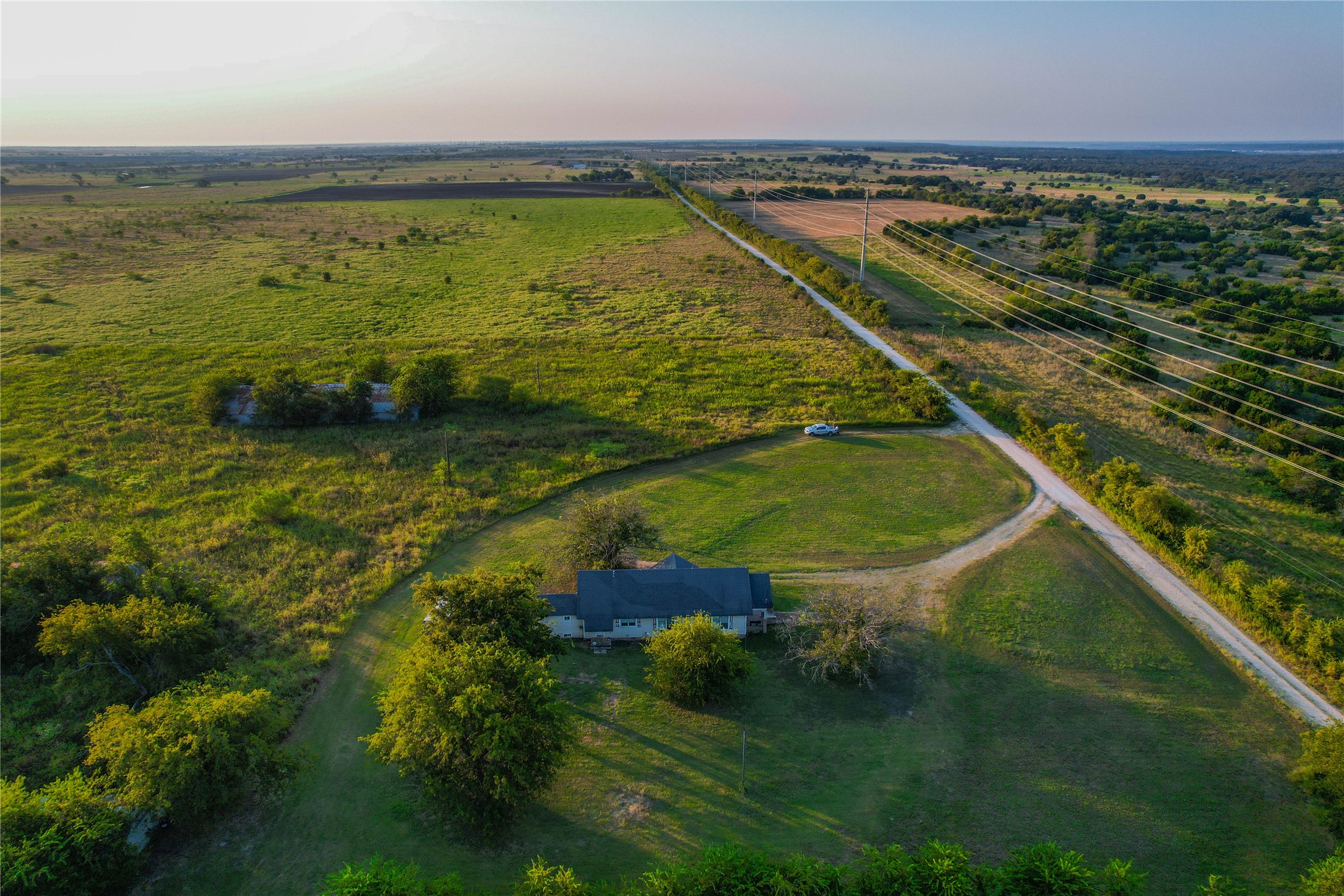 Unk Cr 3210 Clifton TX 76634
