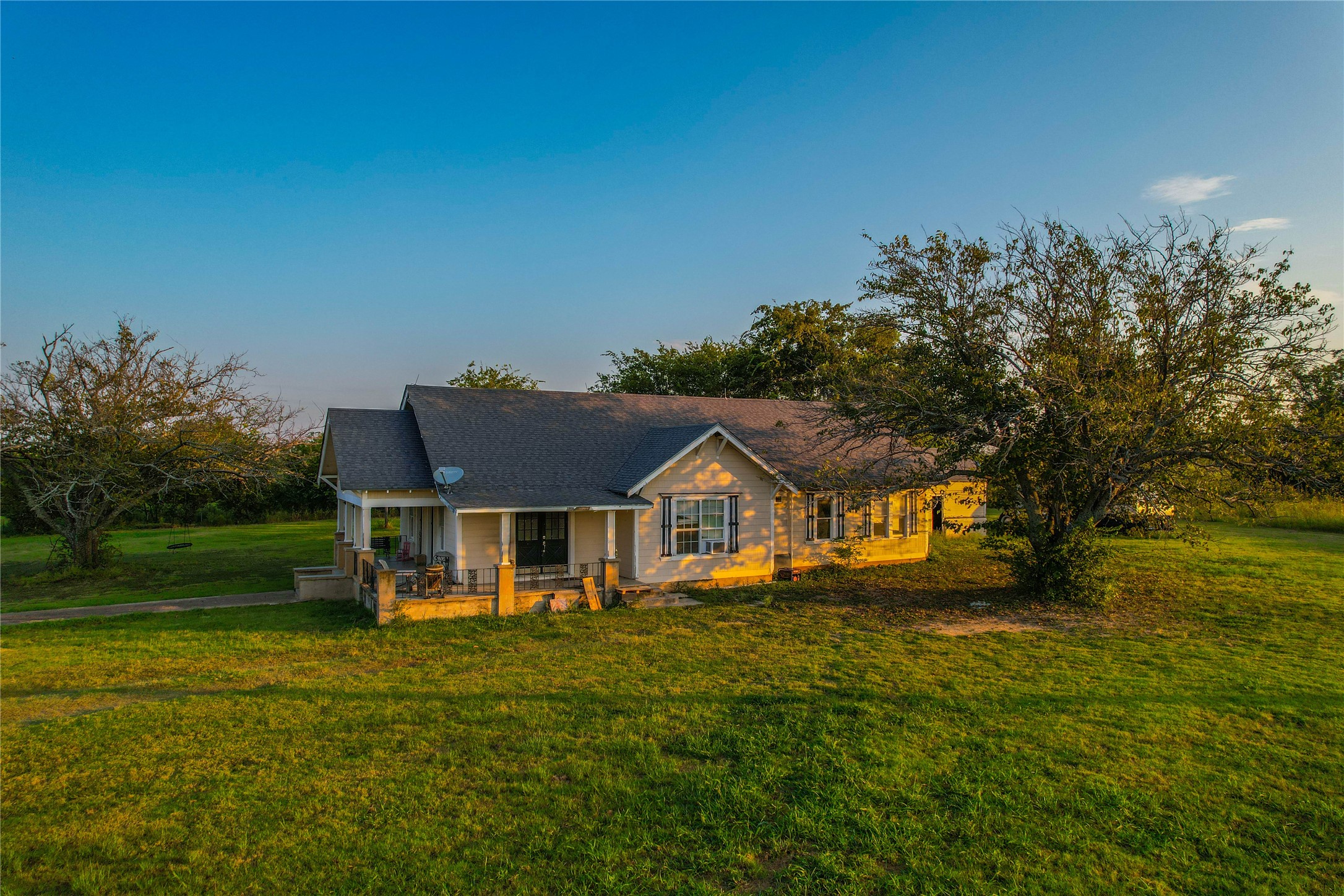 Unk Cr 3210 Clifton TX 76634