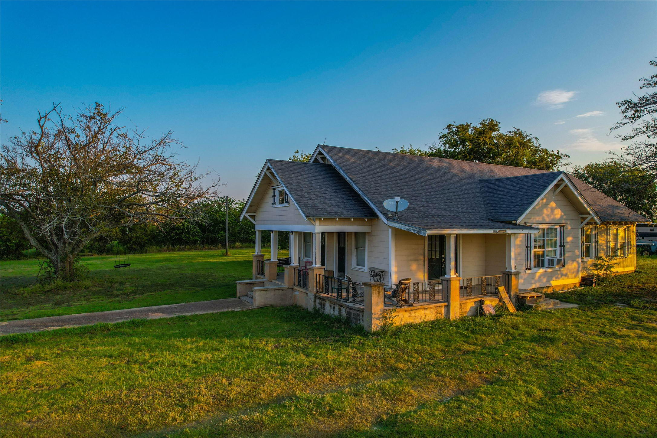 Unk Cr 3210 Clifton TX 76634