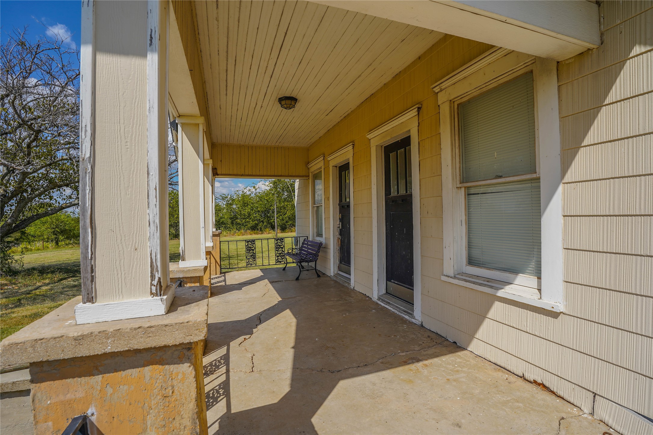 Unk Cr 3210 Clifton TX 76634