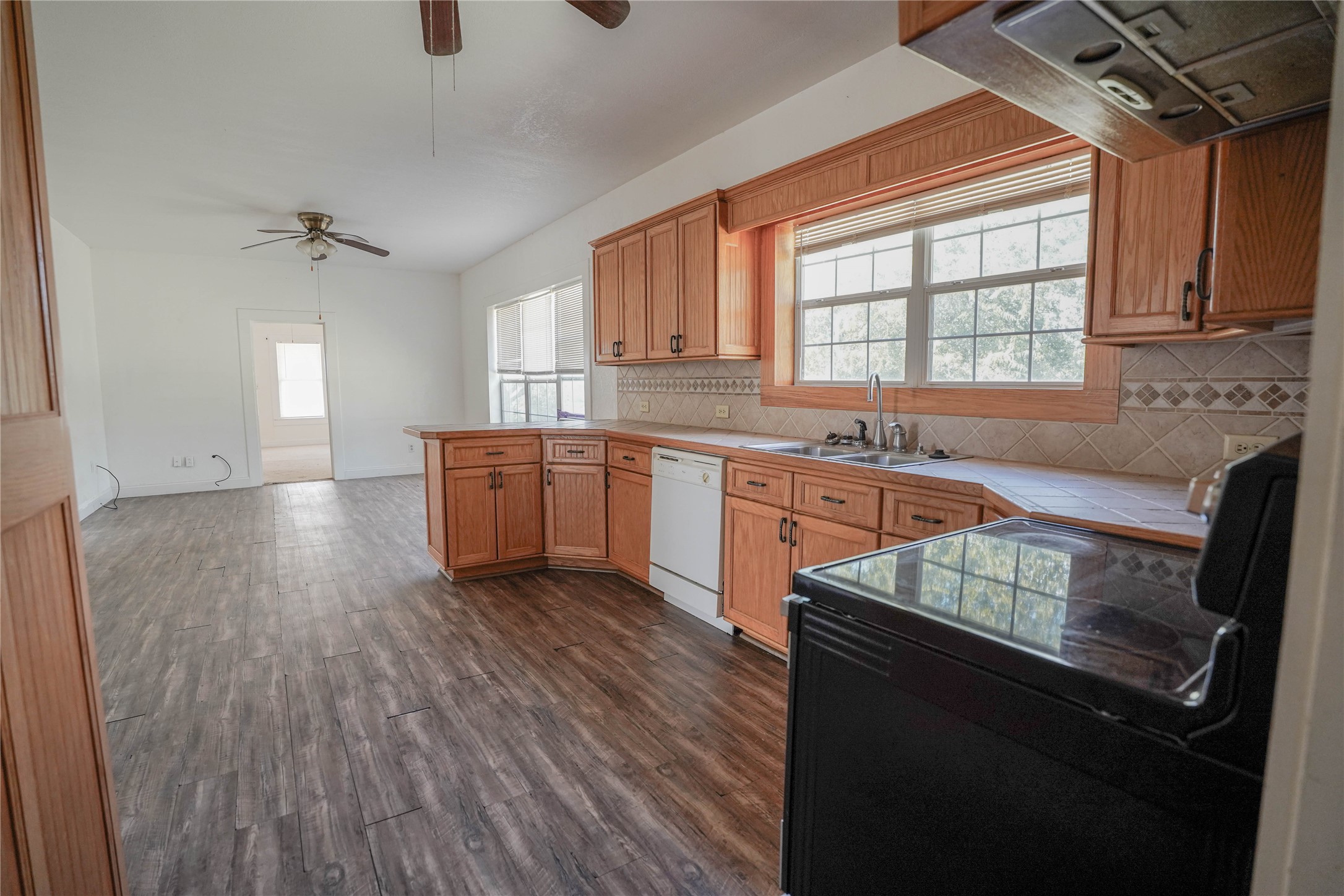 Unk Cr 3210 Clifton TX 76634