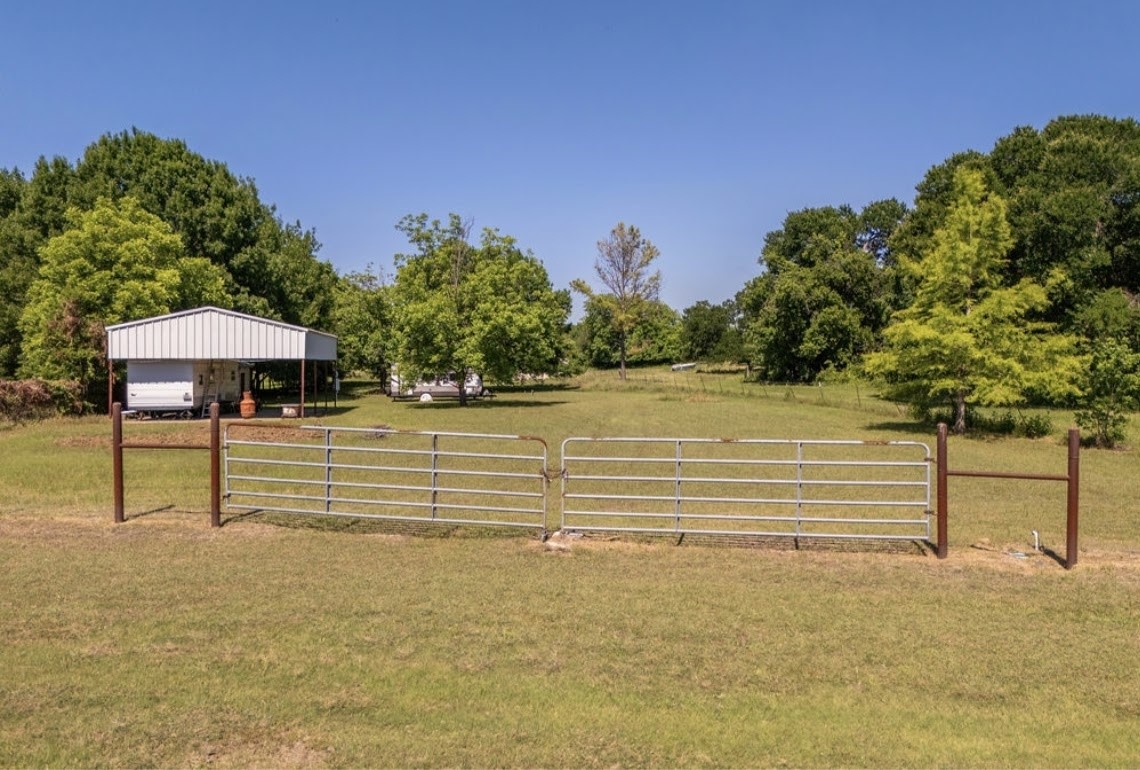 163 Fenn Road Blum TX 76627